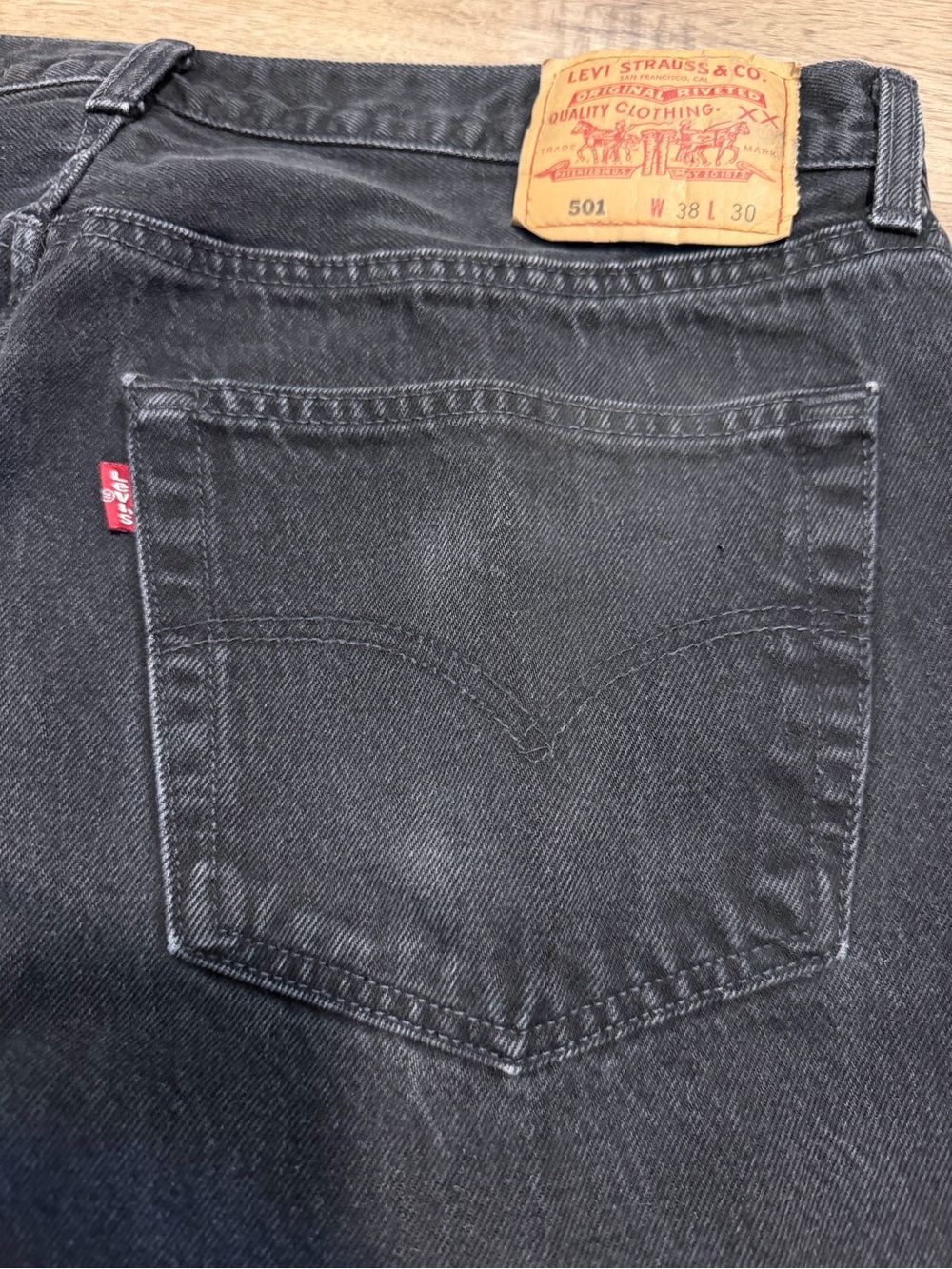 VTG Levi's 501 Button Fly Black Denim Jeans 36x30 tag 38x30 1999 Canada Made - Picture 5 of 15